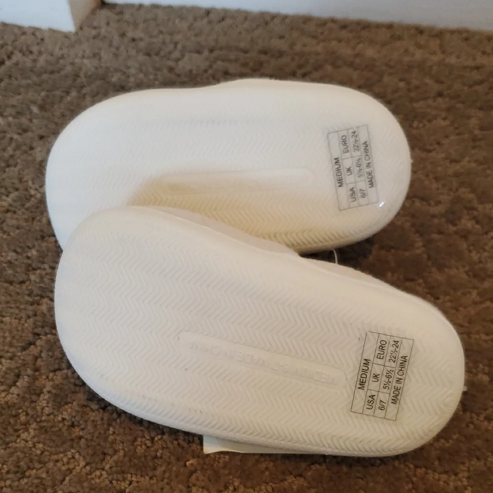 Baby Toddler Girls Falls Creek Flower Fleece Slippers Size 4/5 6/7 8/9 10/11 NWT
